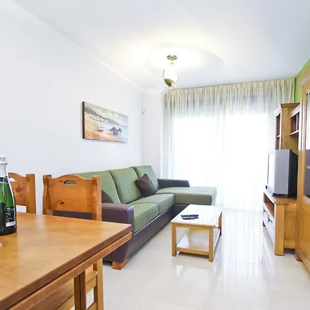J Tramuntana Planet Costa Dorada Apartamento *